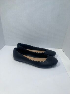 LC Lauren Conrad Black Scallop-Trim Ballet Flats